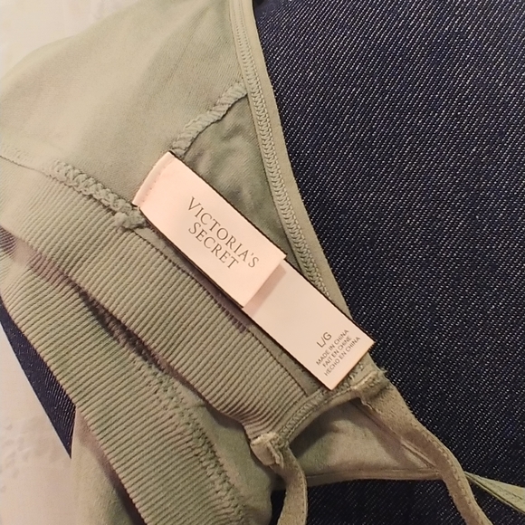 Victoria's Secret Bralette - Picture 3 of 3